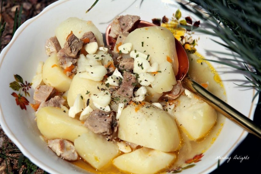 Похлебка с картошкой и телятиной для мультиварки